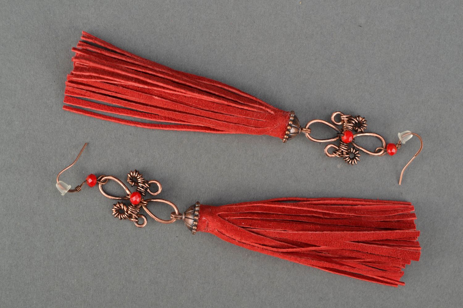 Wire wrap copper earrings with fringe of coral color photo 4