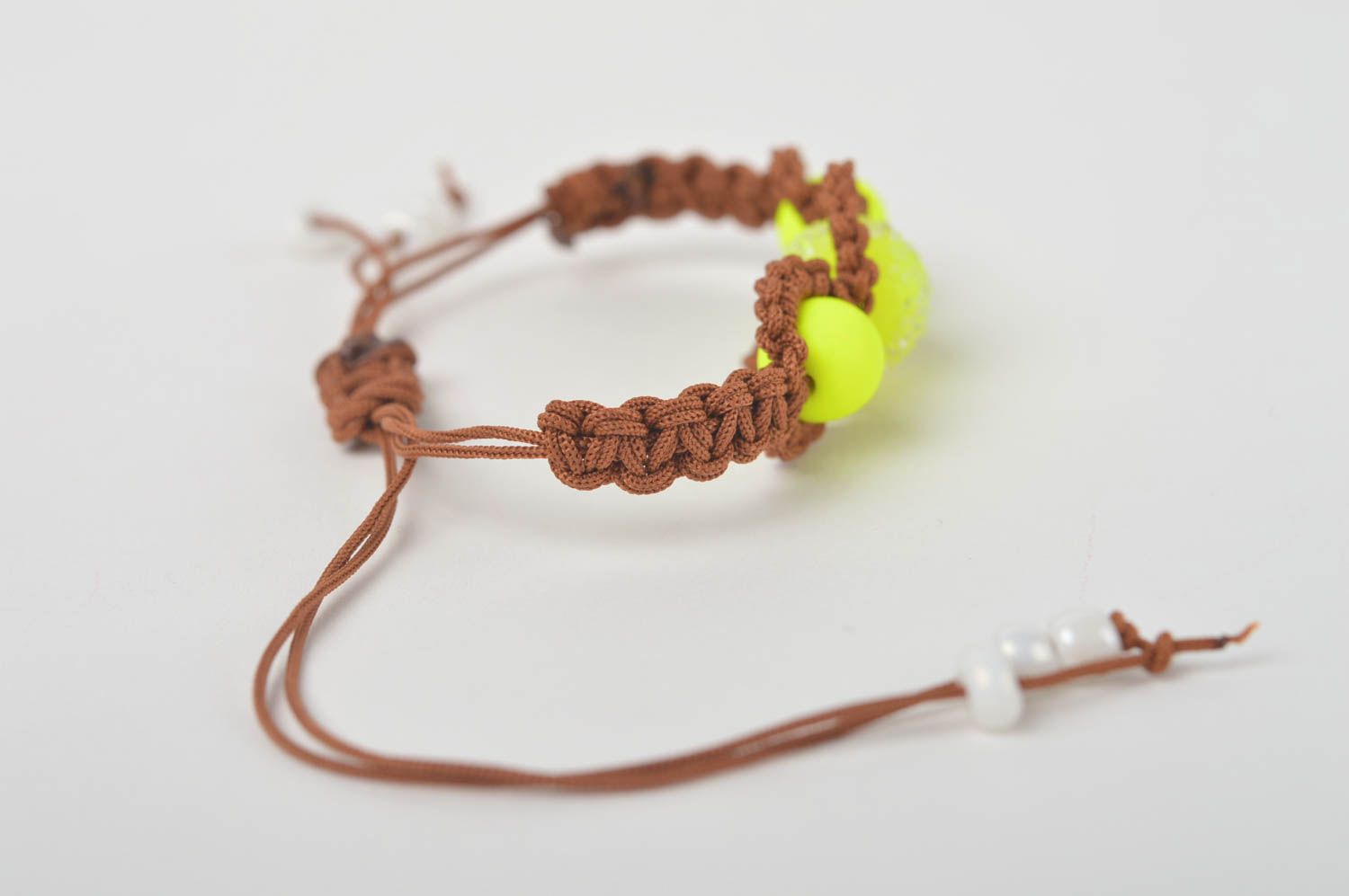 Браслет ручной работы браслет из шнурков плетеный браслет с неоновыми бусинами фото 3