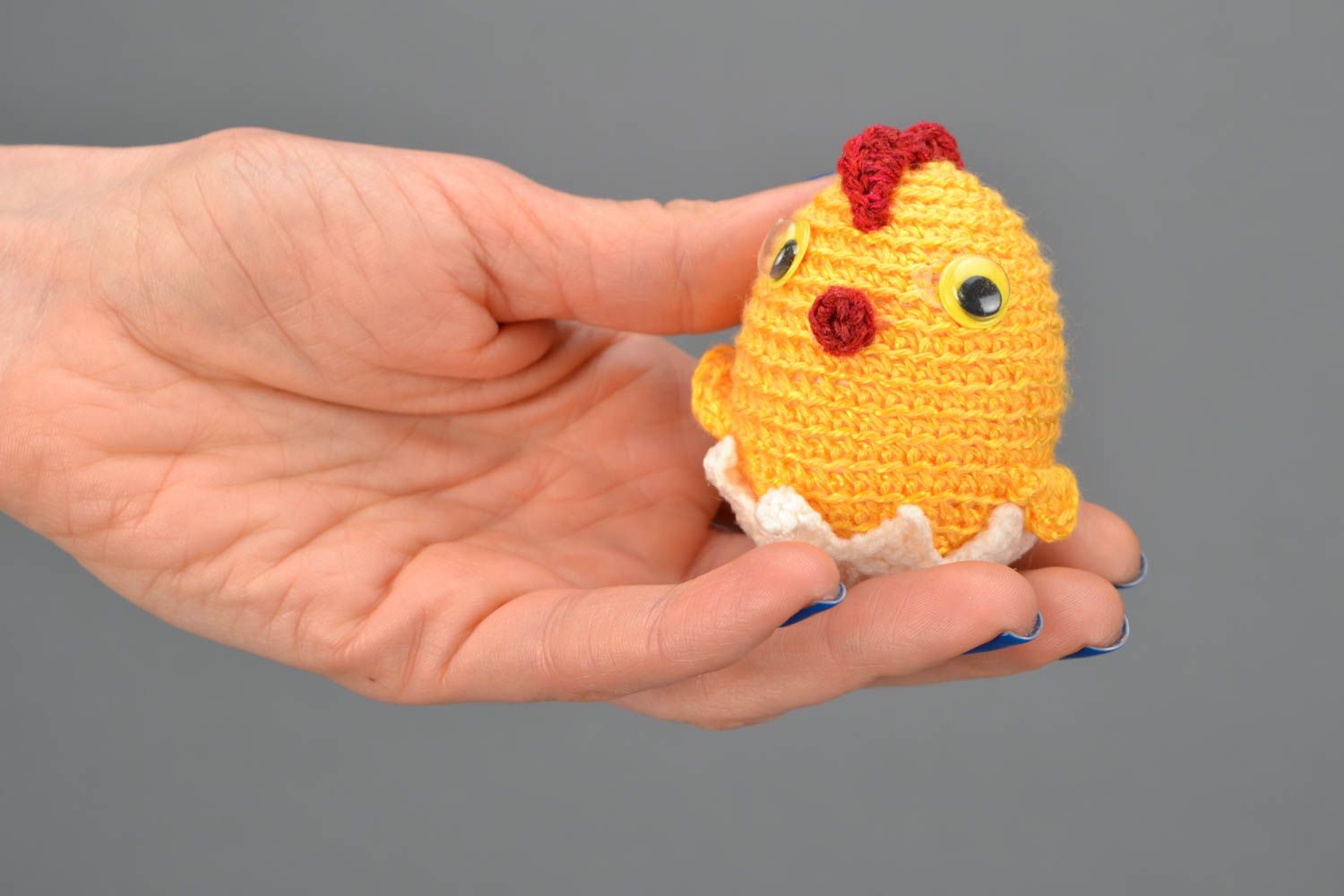 Crochet Easter chicken photo 2