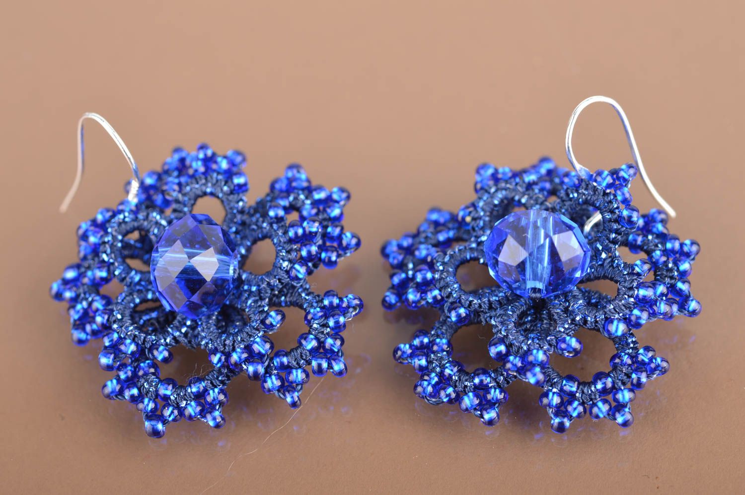 Handmade small flower shaped lacy tatted dangle earrings with beads bright blue photo 2