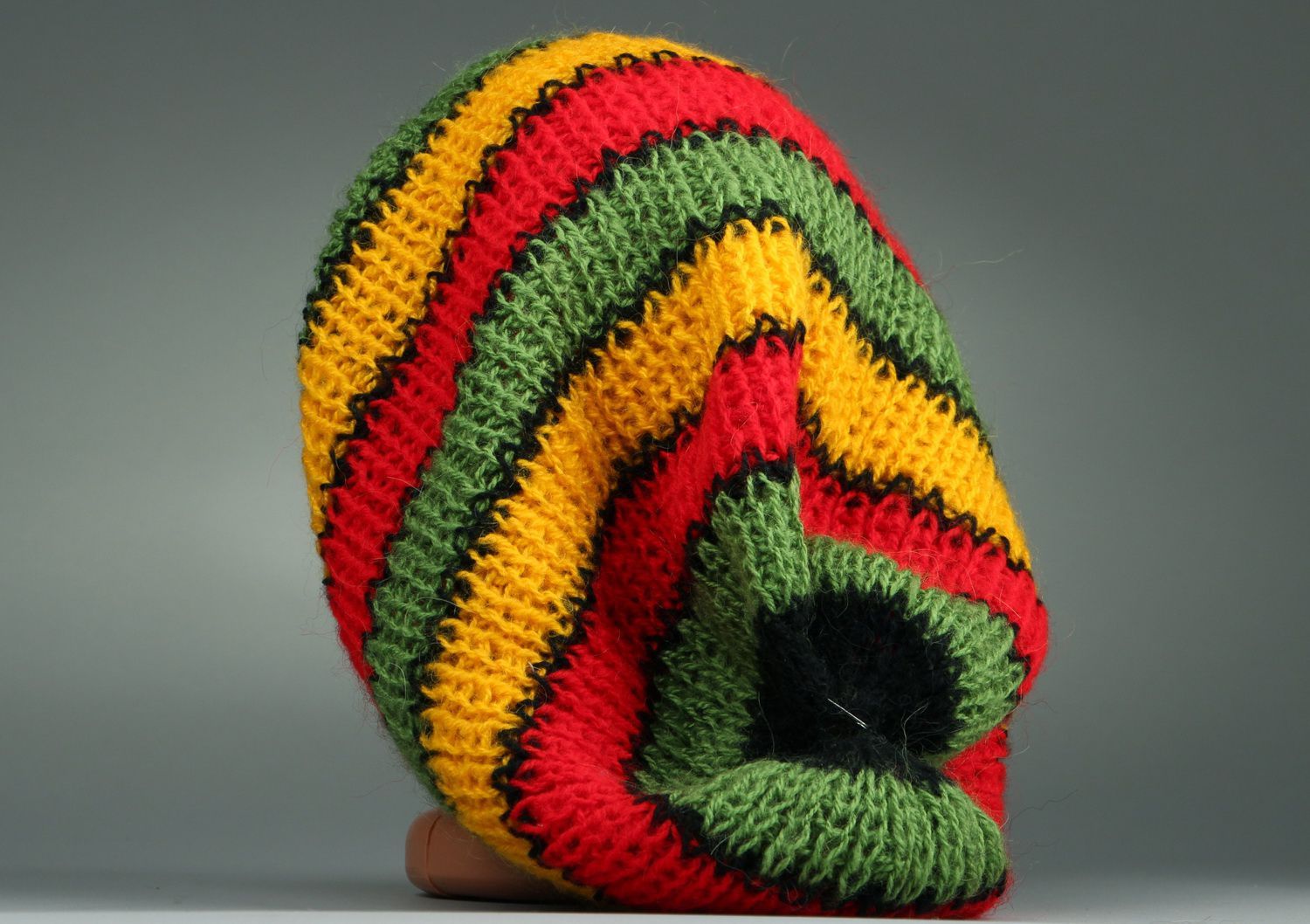 American knitted beret with bright sripes photo 4