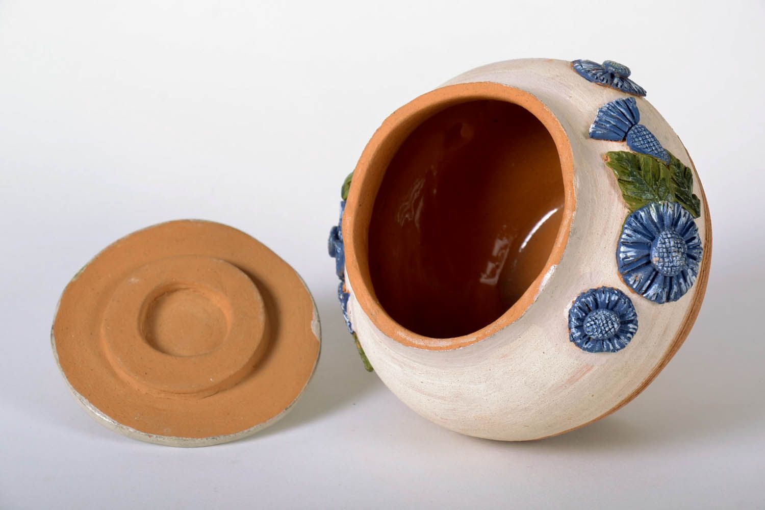 Pote de cerâmica com tampa feito à mão pintado com tintas acrílicas foto 4