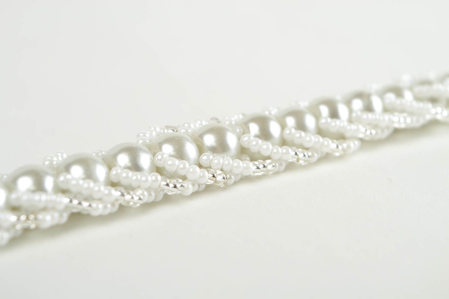 Bracelet blanc Bijou fait main perles de rocaille fils de coton Cadeau femme photo 4