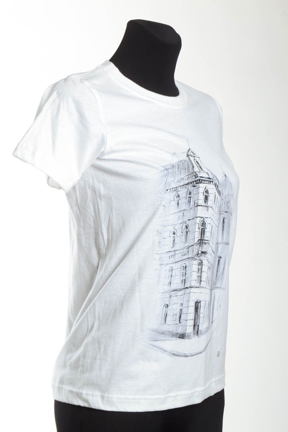 White unusual T-shirt designer feminine clothes fashionable accessories photo 4