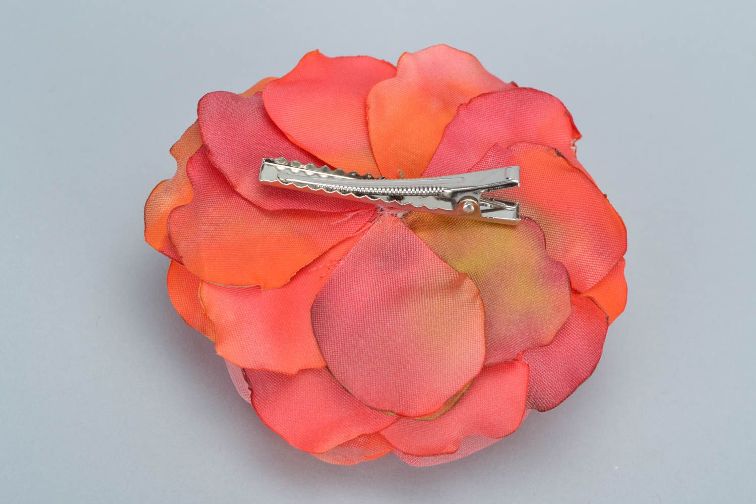 Stylish handmade designer red organza fabric flower hair clip photo 4