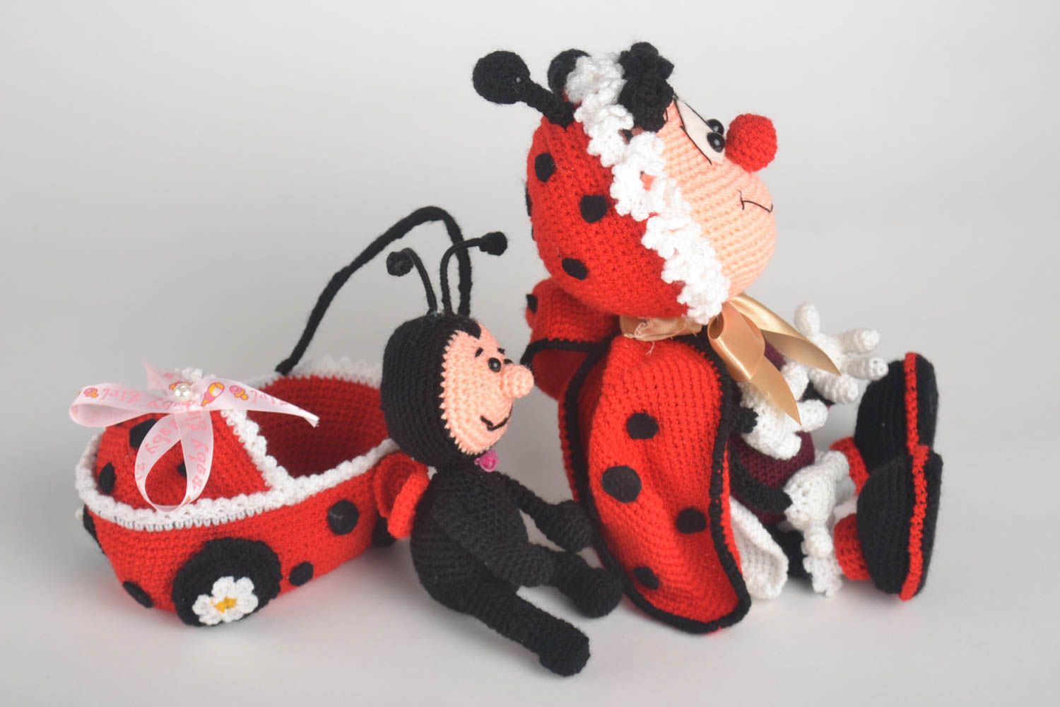 Handmade gehäkeltes Kuscheltier Spielzeug Marienkäfer Geschenk Idee für Kinder foto 2