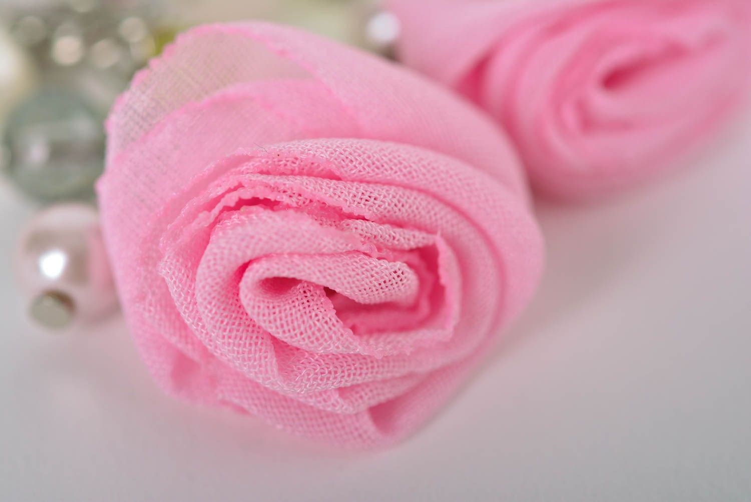 Boucles d'oreilles roses Bijou fait main Accessoire femme perles en verre photo 5