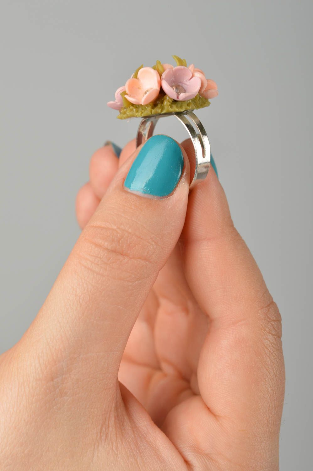 Bague fleurs en pâte polymère Bijou fait main taille réglable Cadeau femme photo 3