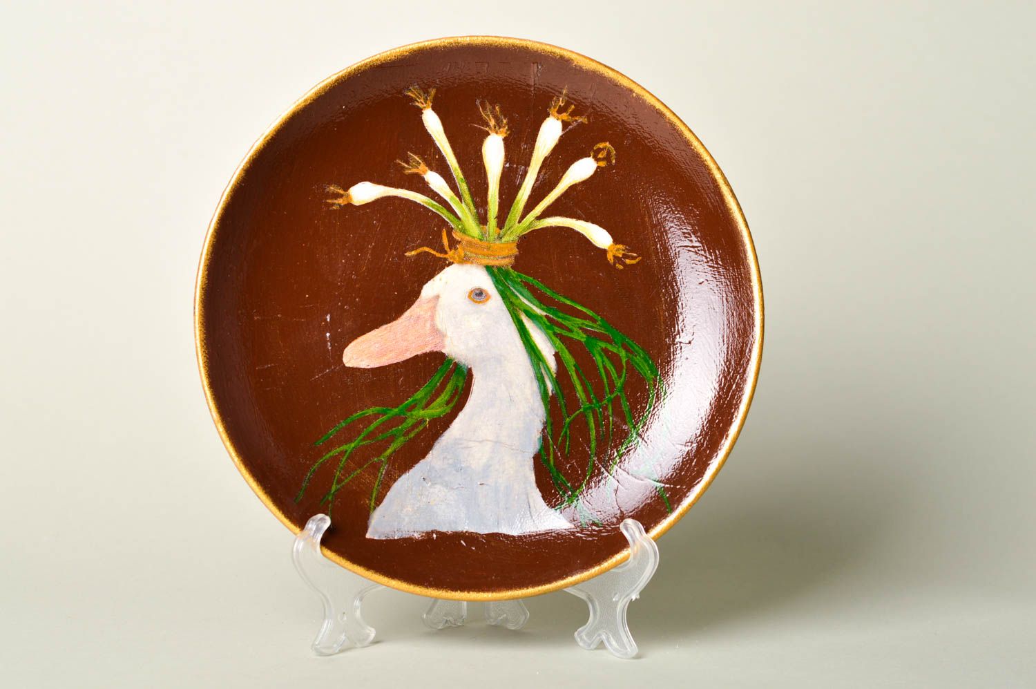 Керамическая тарелка посуда ручной работы для декора глиняная посуда гусь и лук фото 1