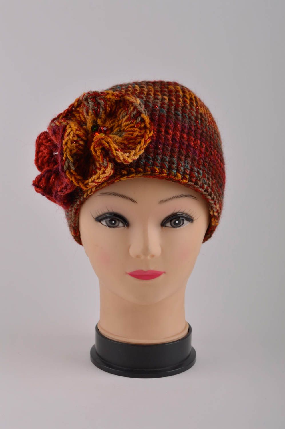 Bonnet tricot fait main Chapeau hiver en laine Vêtement pour femme original photo 3