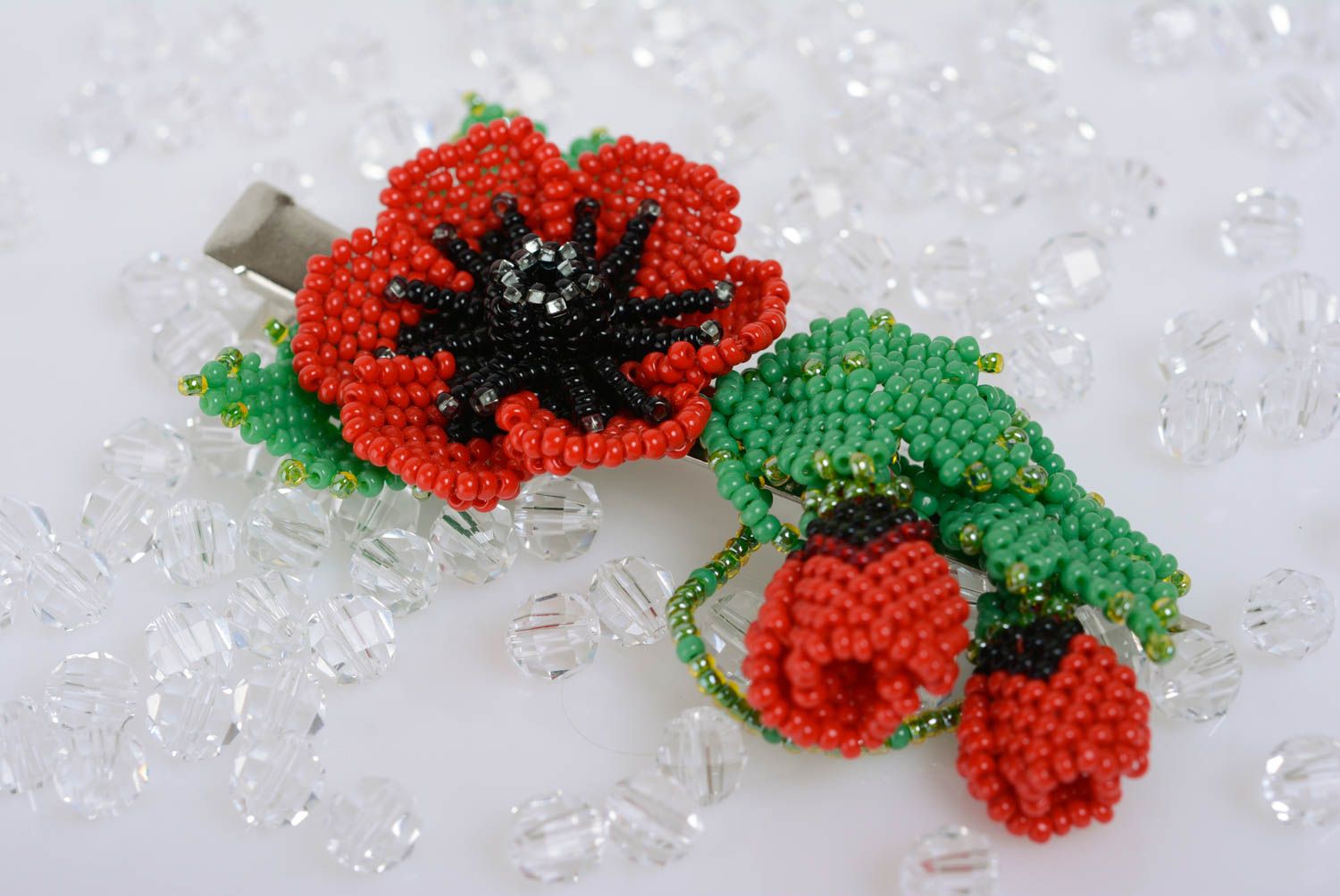Beautiful handmade designer beaded flower hair clip Red Poppy photo 1