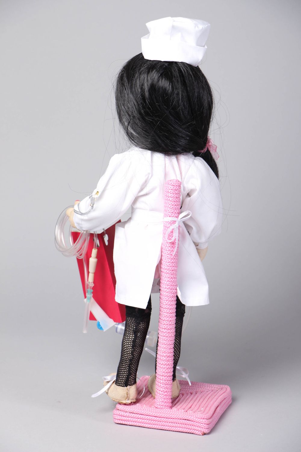 Авторская кукла на подставке Доктор фото 3