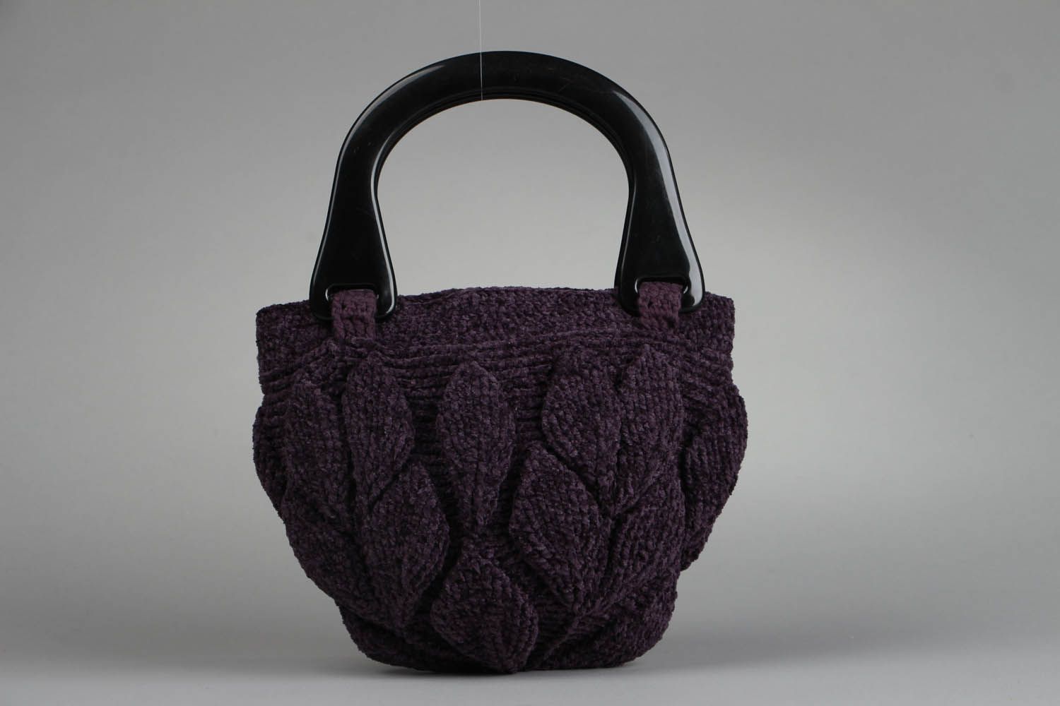Crochet velour purse photo 1