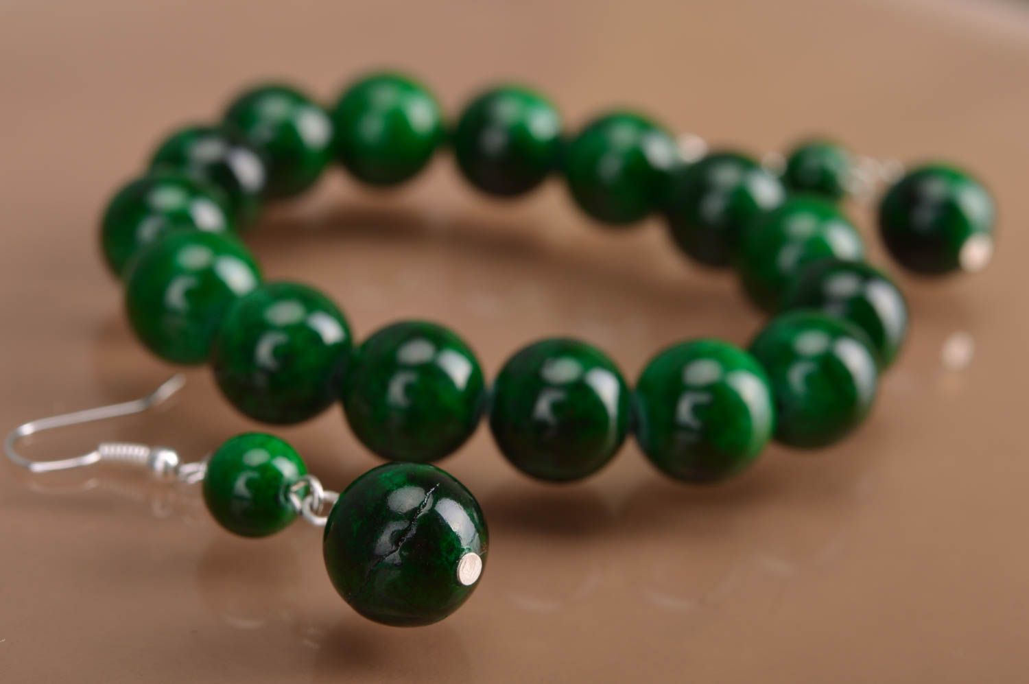 Handmade green beaded jewelry set designer accessories earrings and bracelet photo 4