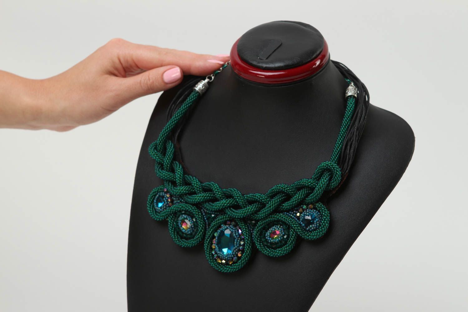 Collier vert Bijou fait main massif en perles de rocaille Accessoire femme photo 5