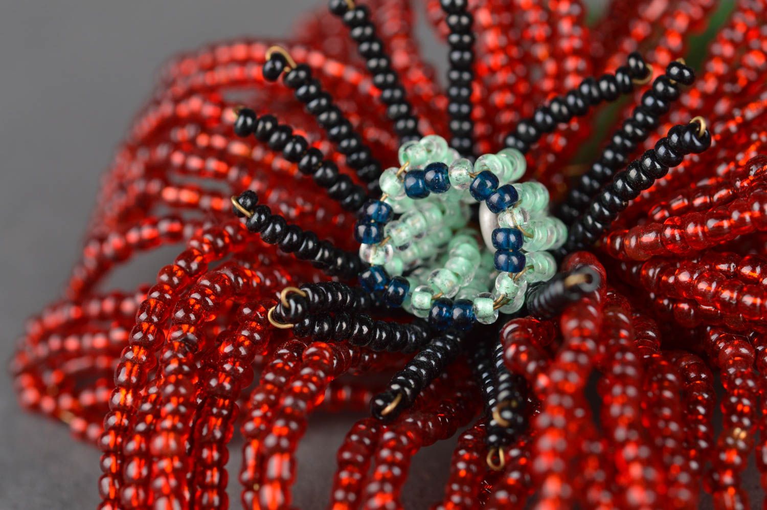 Fleurs artificielles pavots rouges faites main en perles de rocaille 3 pièces photo 4