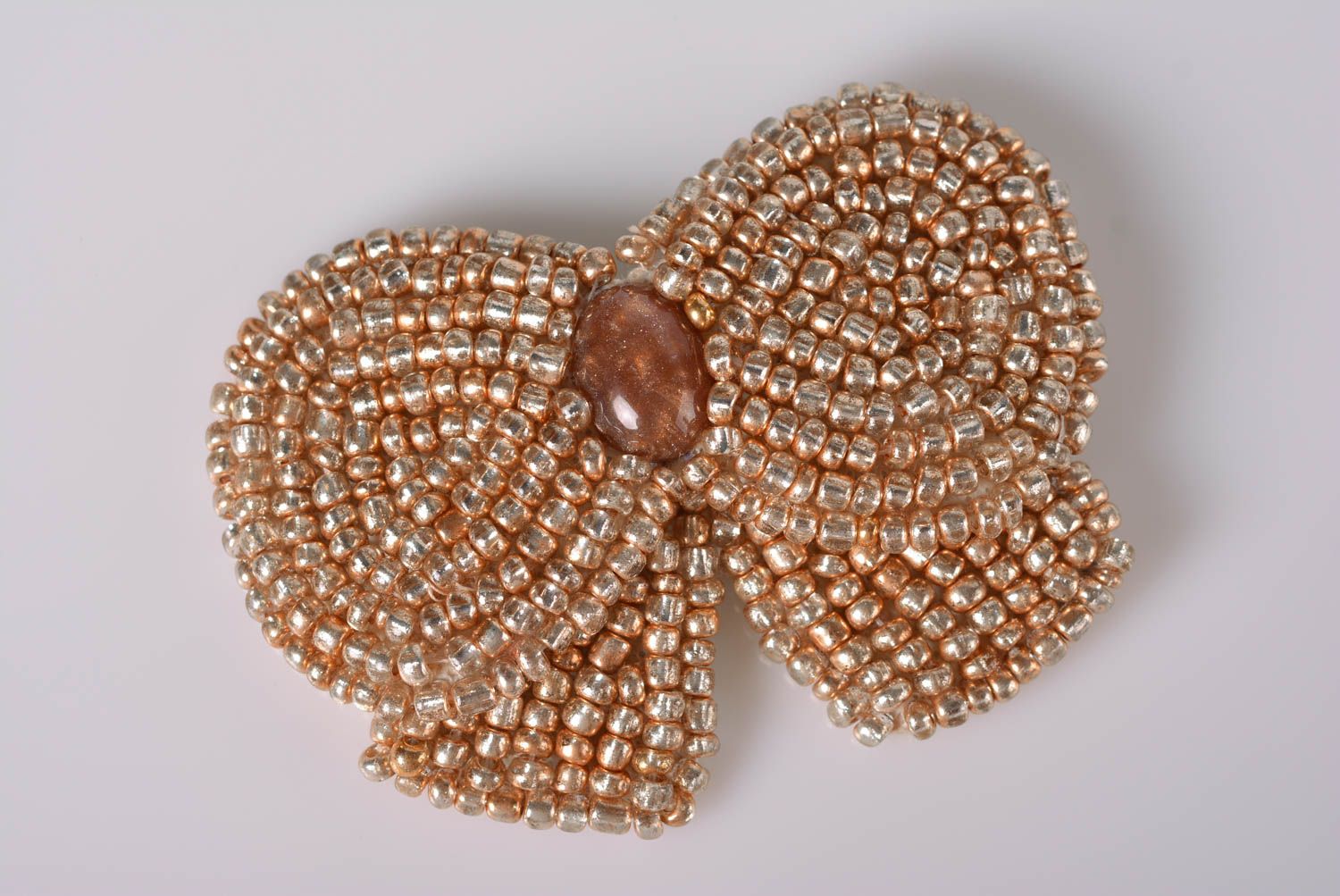 Broche noeud Bijou perles de rocaille fait main Accessoire femme brun clair photo 5