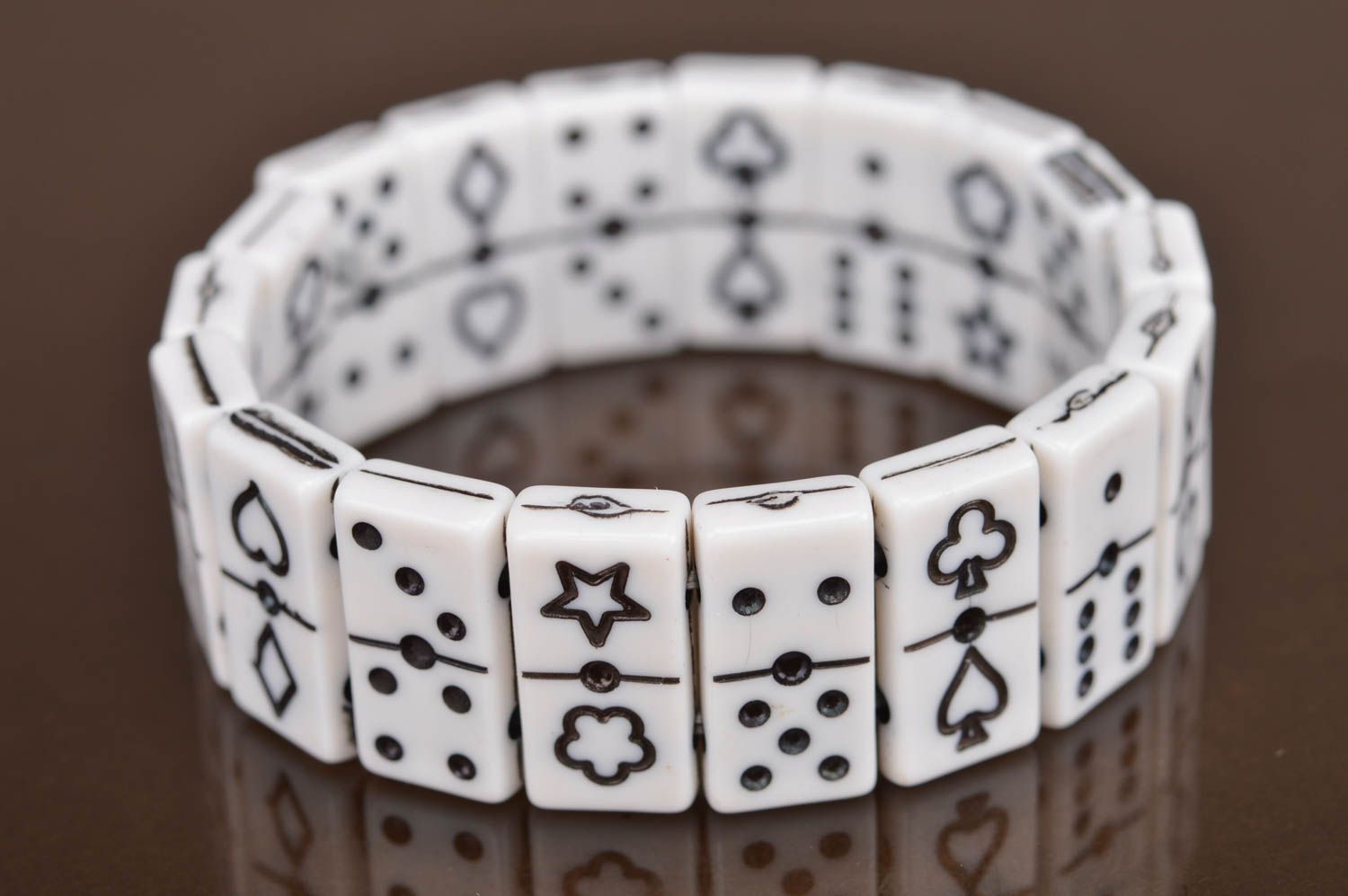 Black and white bracelet made of flat beads in shape of dominoes counters photo 5