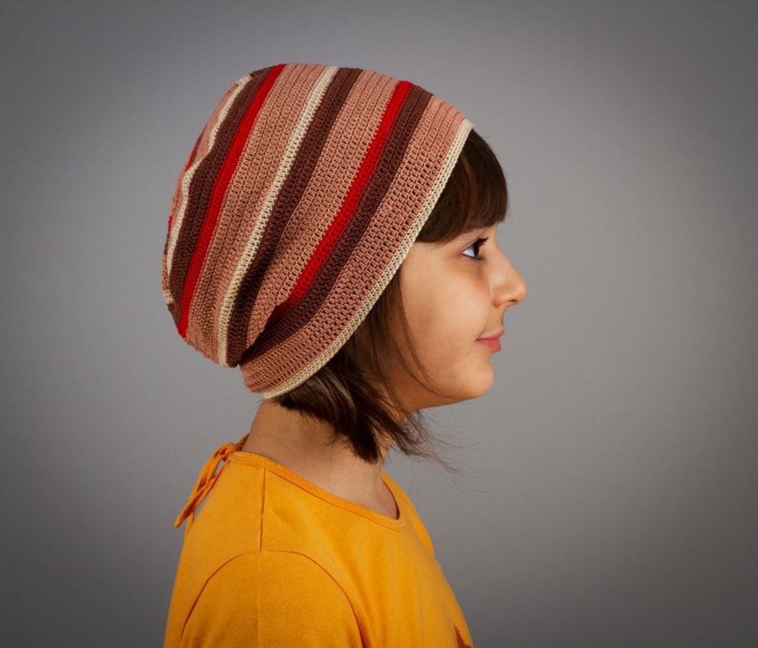 Bonnet tricoté à main en fils cotonniers  photo 3