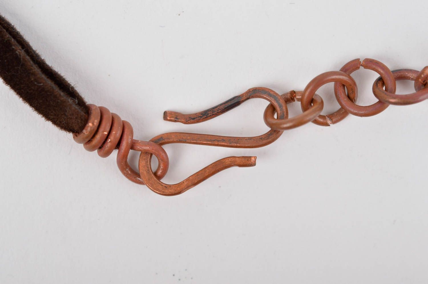 Collier en cuivre Bijou fait main large sur cordon en cuir Cadeau pour femme photo 4