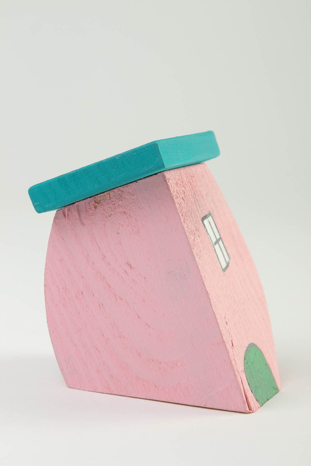 Figura de madera hecha a mano decoración de escritorio figura de casa rosada  foto 3