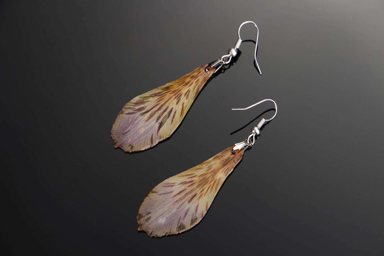 Earrings made of epoxy and Peruvian lily photo 3
