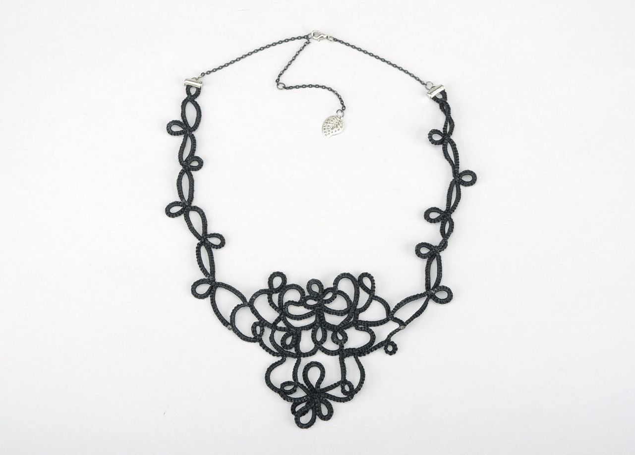 Black Knitted Necklace photo 1