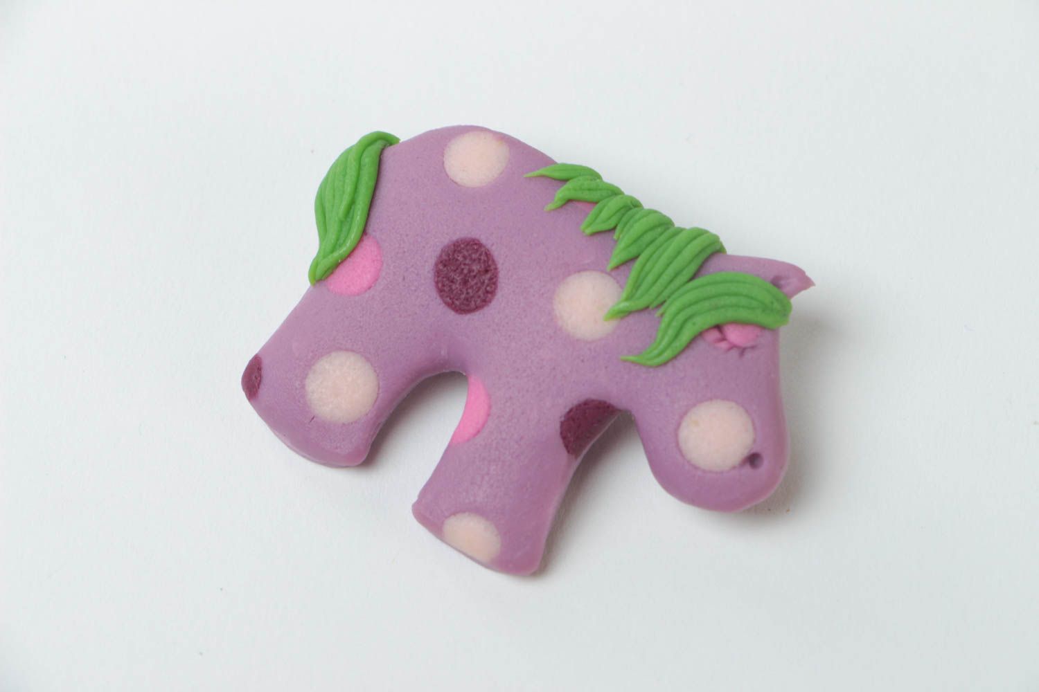 Violette schöne lustige handgemachte Brosche aus Polymerton Pony für Kinder foto 2