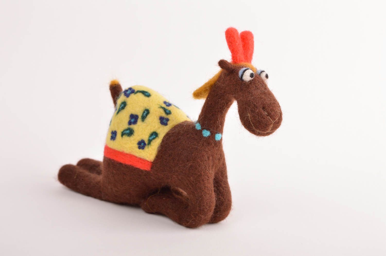 Gefilzte Figur handgefertigt Kamel Spielzeug originelles Geschenk weich foto 2