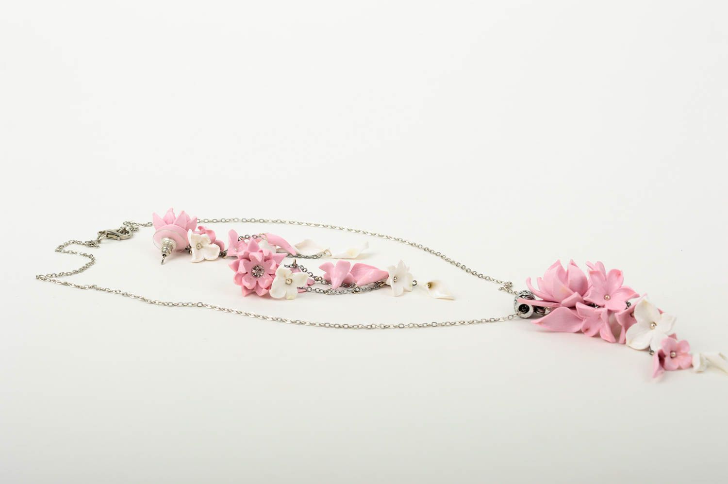 Длинные серьги кулон на шею ручной работы украшения из полимерной глины цветы фото 3