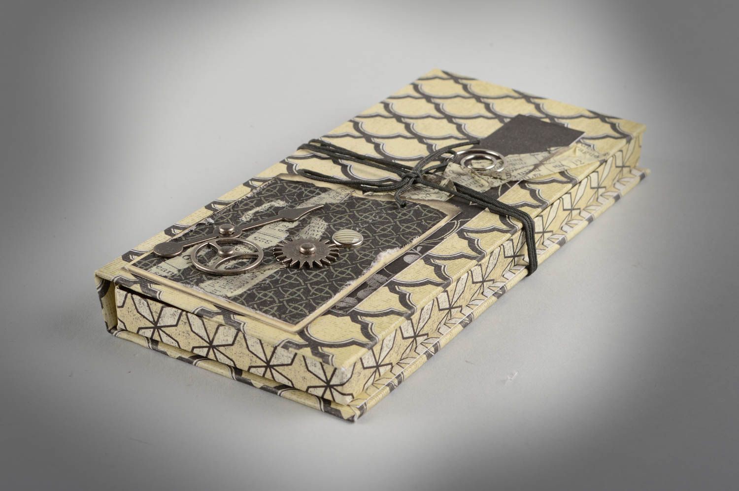 Handmade designer stylish carton gift box for money present wrapping for men photo 1
