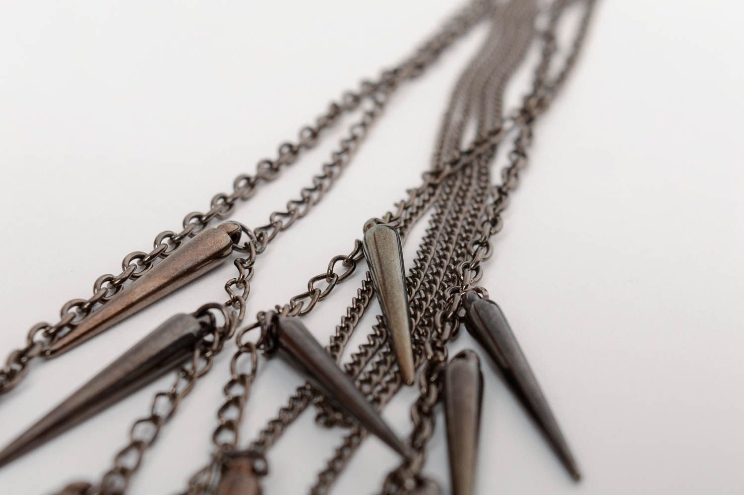 Collar artesanal de cadena y espigas plásticas original de varias vueltas  foto 3