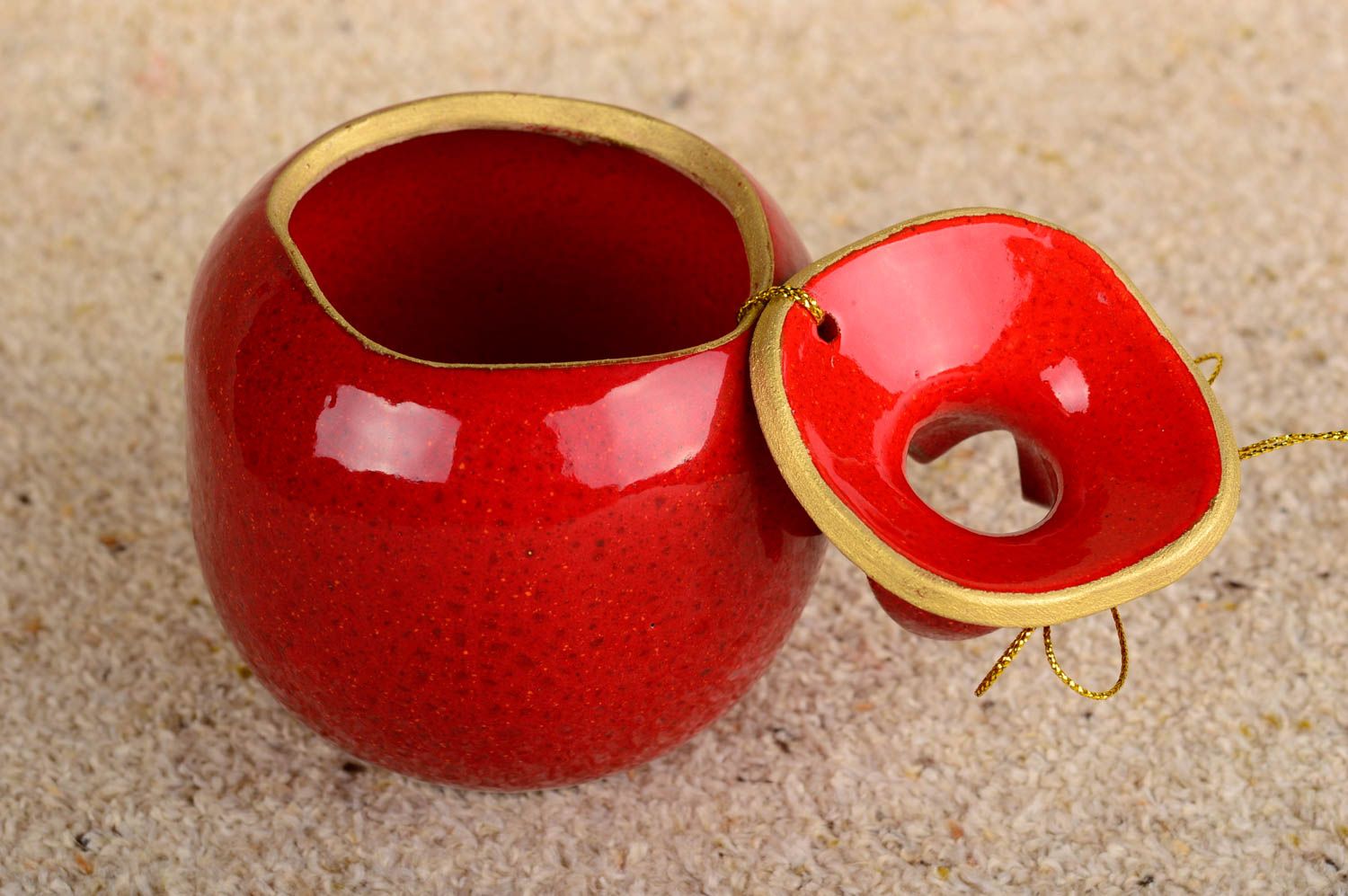 Handgemachte Keramik kleine Schatulle originelles Geschenk für Mädchen rot  foto 2