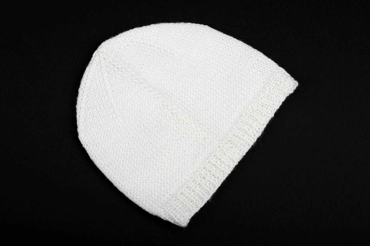 Вязаная шапка ручной работы шапка для девочки зимняя шапка белая с сердечком фото 5