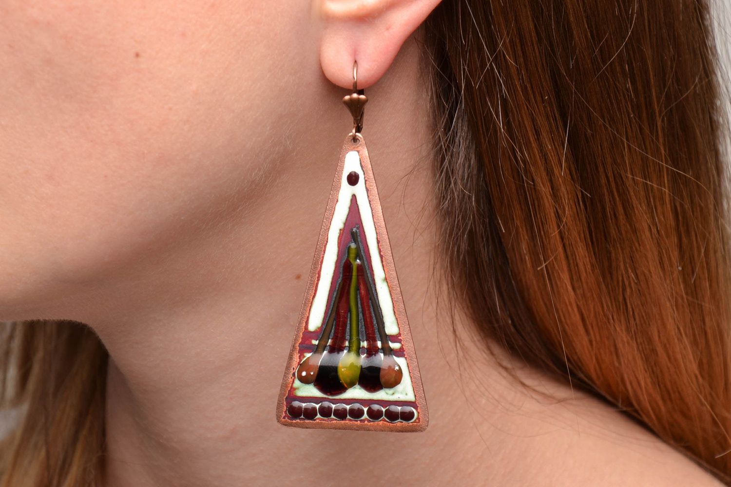 Triangle copper earrings painted with enamels photo 2