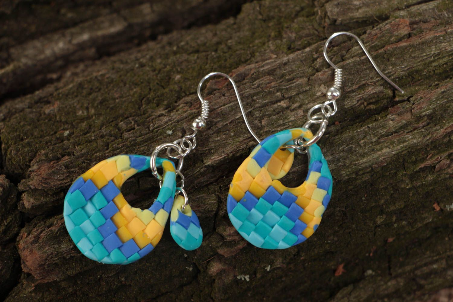 Schöne Designer gelb blaue Ohrringe aus Polymerton stilvoll handmade foto 1