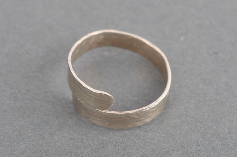 Стильное кольцо хэнд мэйд украшение из мельхиора женское кольцо модное фото 2