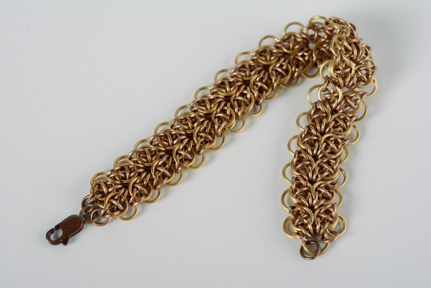 Stilvolles breites einzigartiges umgewöhnliches handmade Ketten Armband aus Metall  foto 3