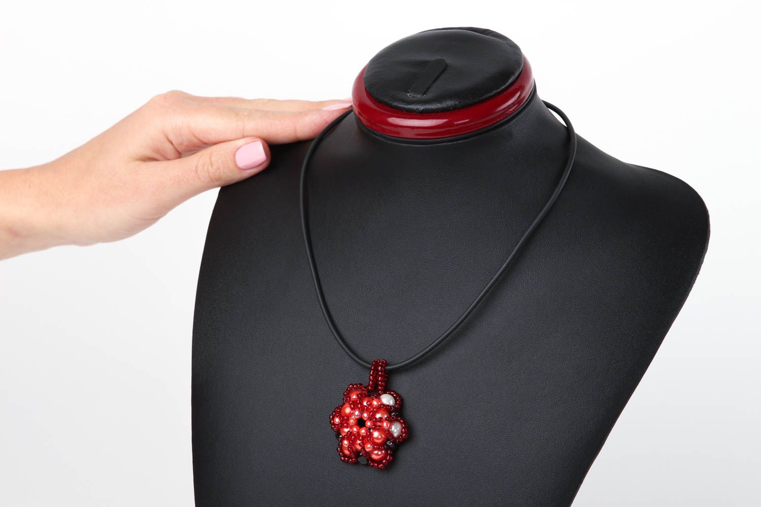 Beautiful handmade beaded pendant fashion trends artisan jewelry designs photo 5