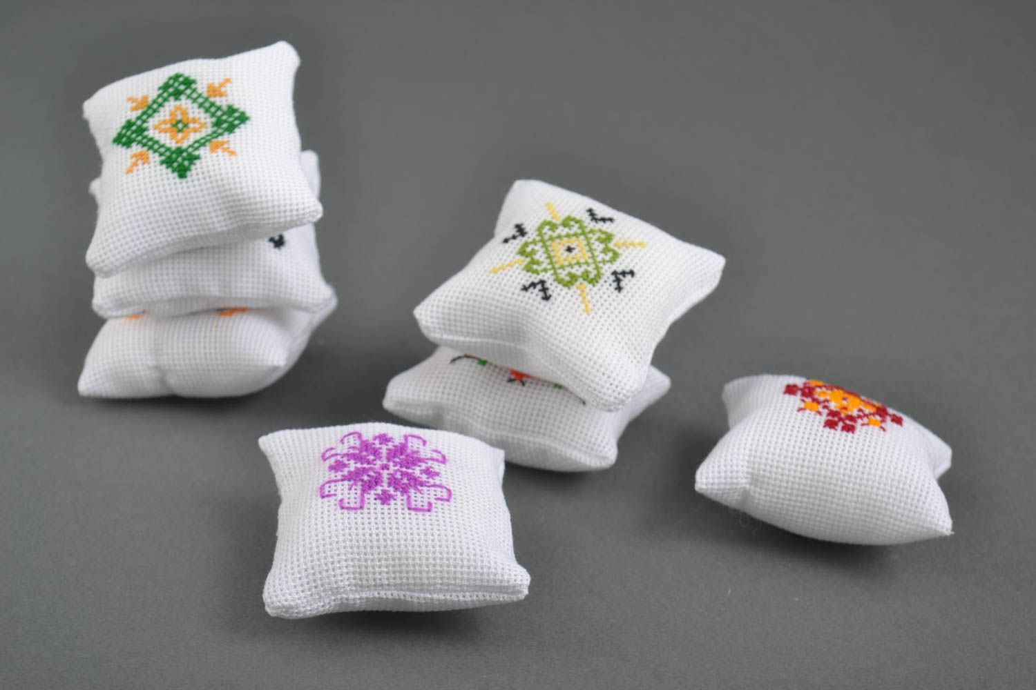 Handmade pincushions embroidery supplies 7 pin cushions needle holders gift idea photo 4