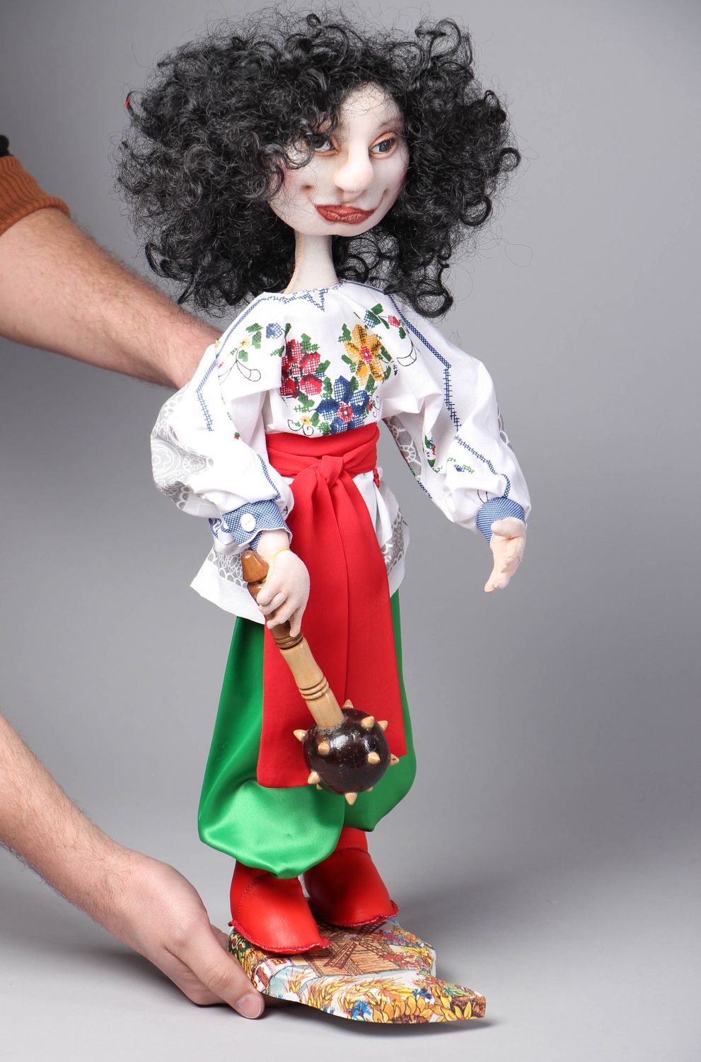 Игрушка кукла из ткани в украинском национальном костюме на подставке  фото 4