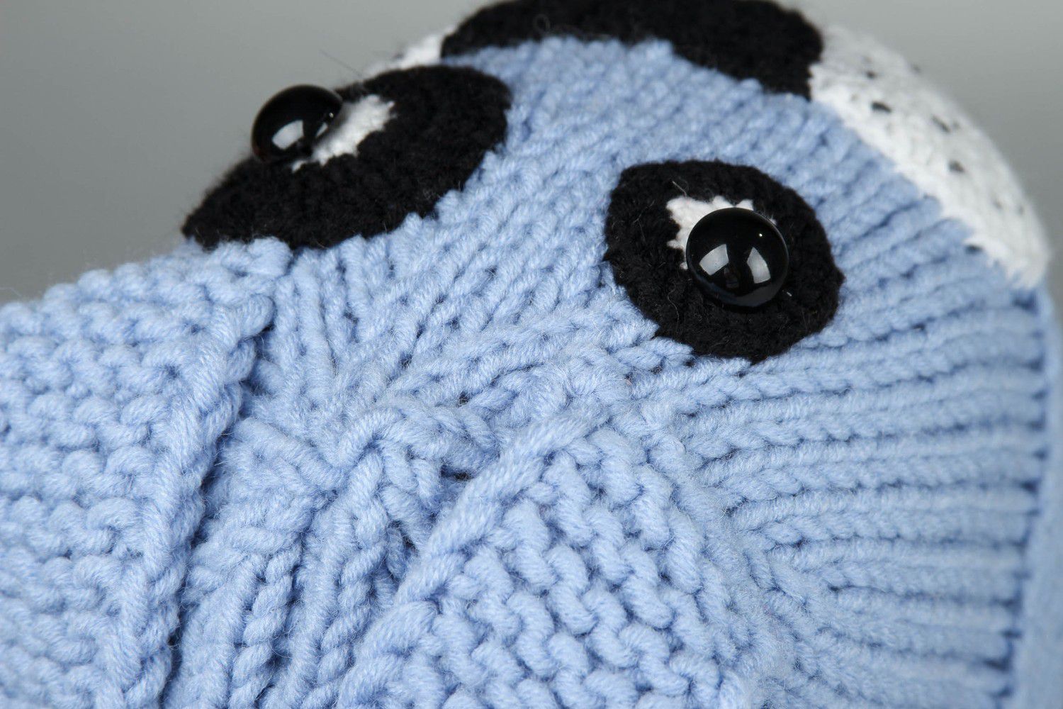 Bonnet tricoté lapin bleu fait main photo 4