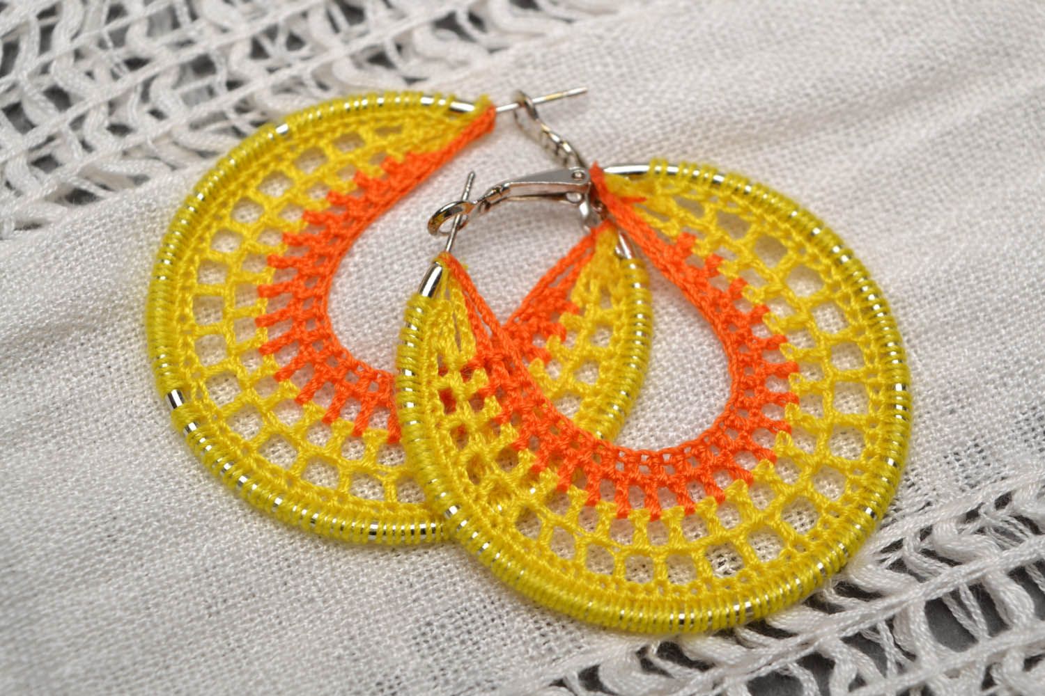 Round crochet earrings Yellow photo 1