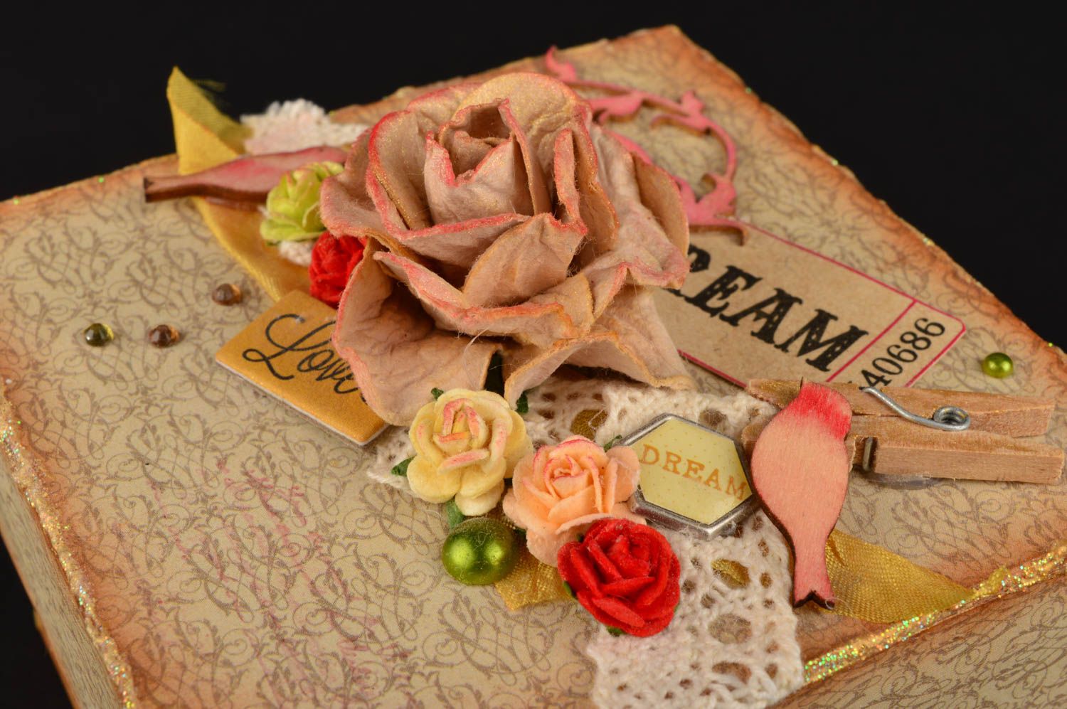 Joyero original hecho a mano con flores regalo original elemeno decorativo foto 2