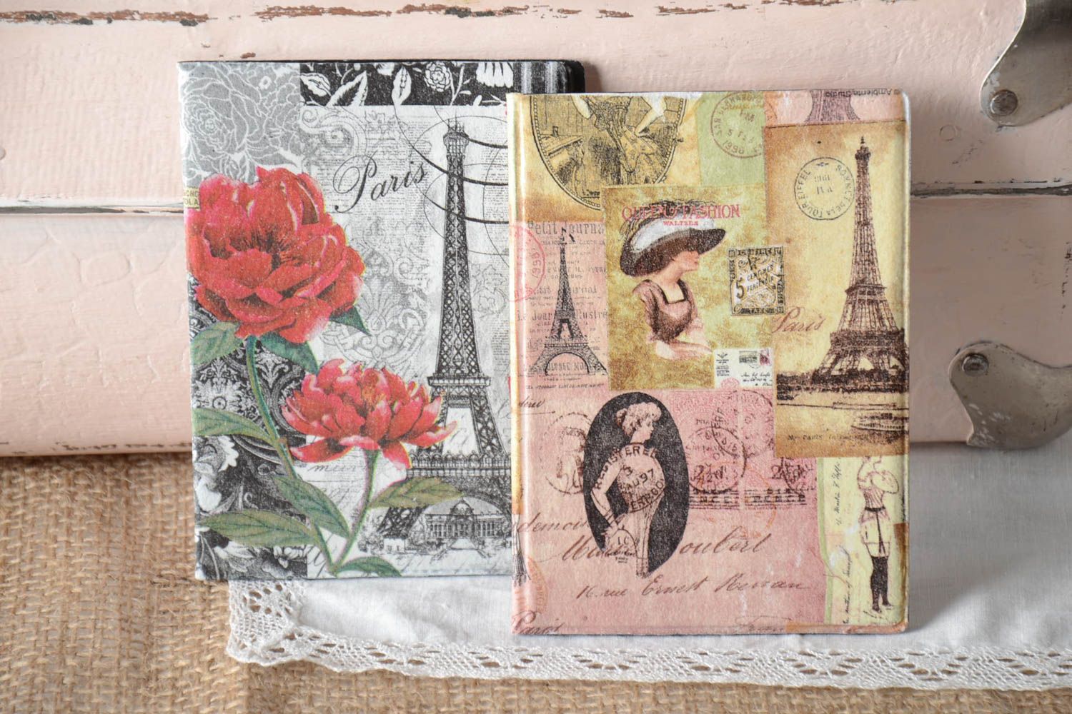 Пластиковые обложки для паспорта в технике декупаж 2 шт ручной работы Франция фото 1