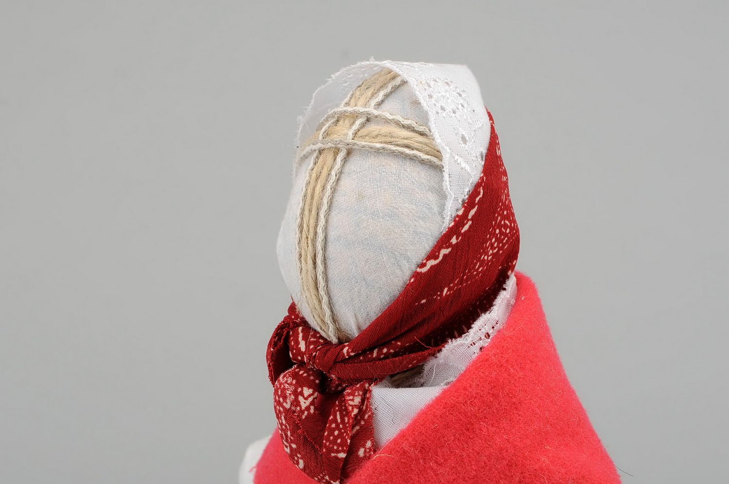 Bambola etnica di stoffa fatta a mano amuleto talismano giocattolo slavo bello foto 5