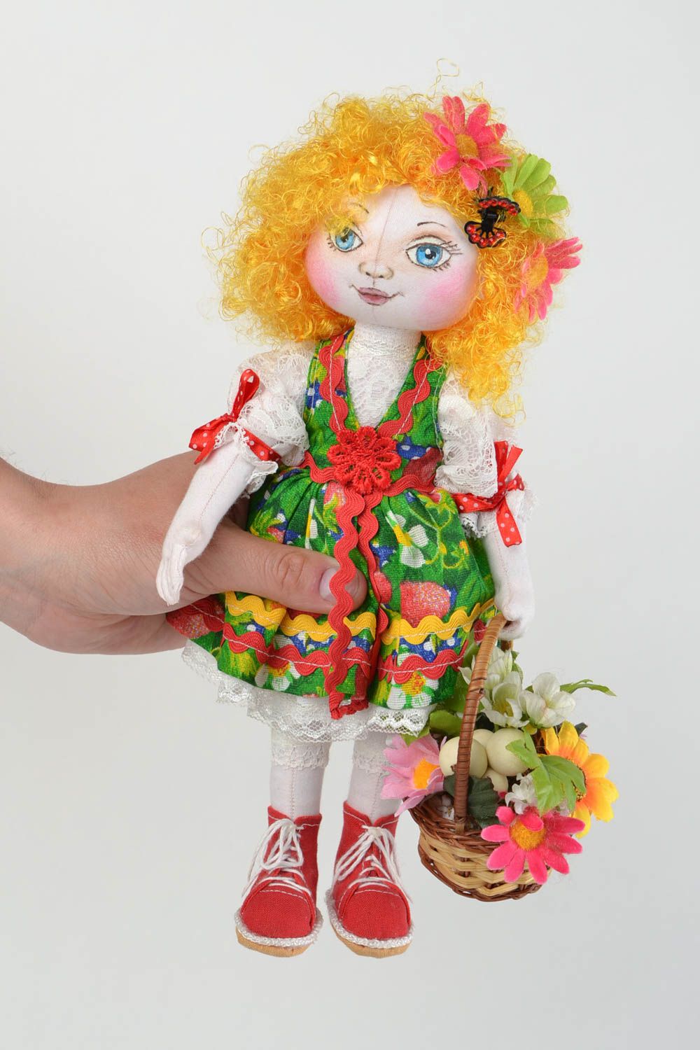 Künstlerische Puppe aus Textil für Interieur und Kinder Spielzeug handmade Fee foto 2