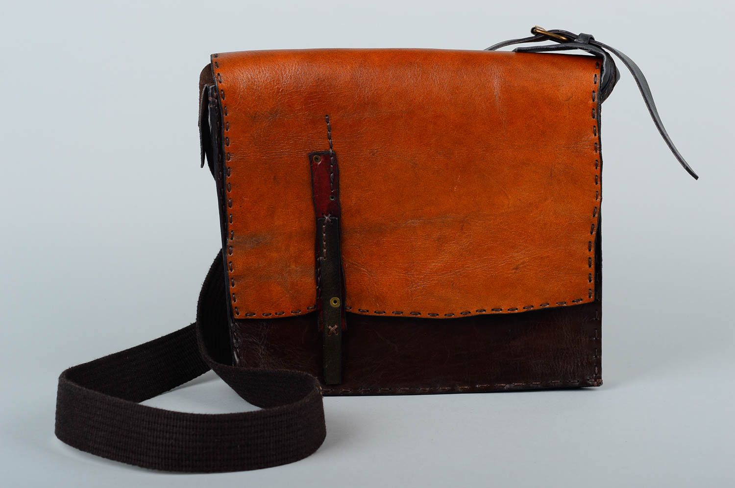 Bolso de cuero de color marrón accesorio para mujer regalo original para mujer foto 2