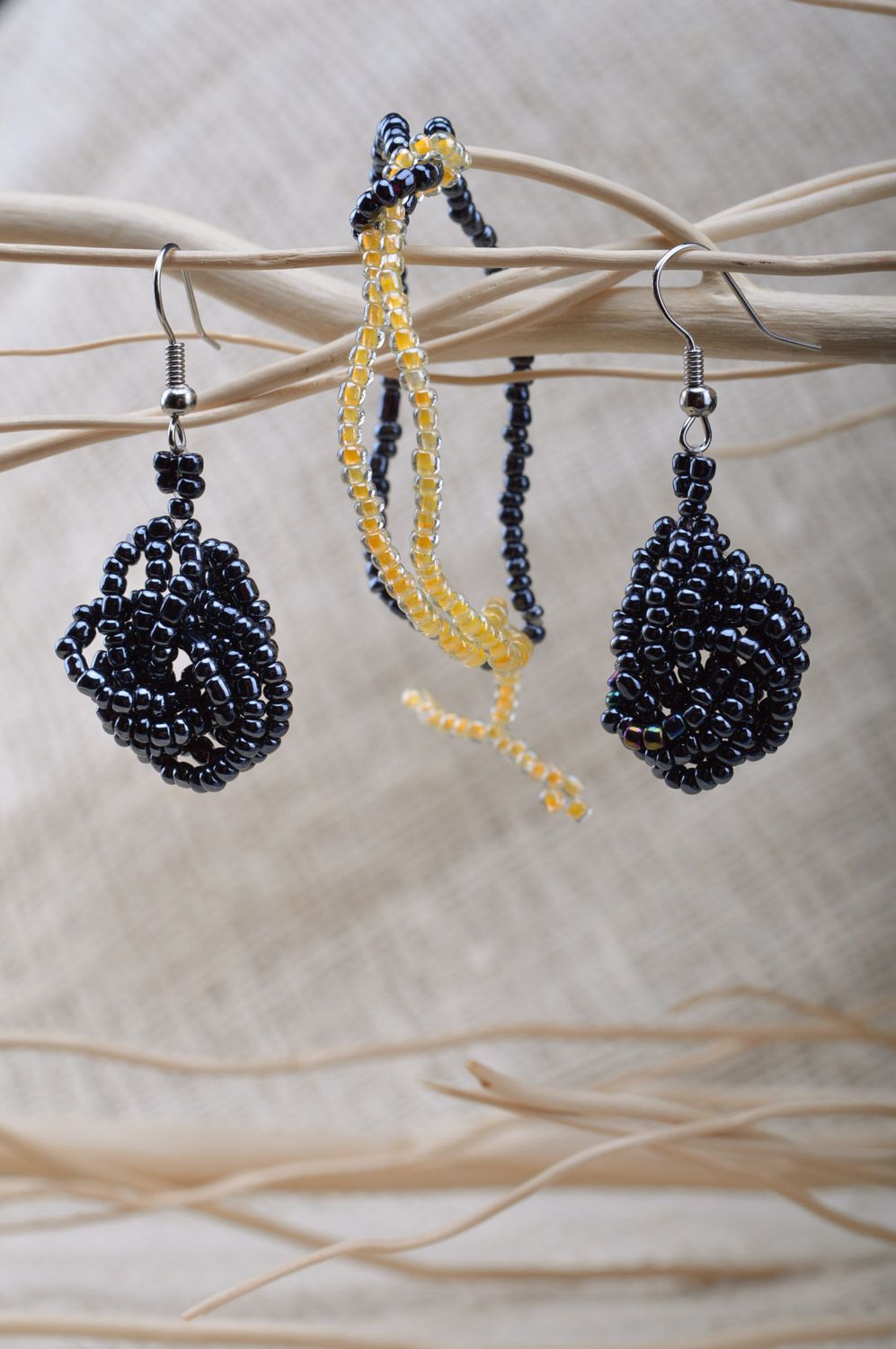 Handmade evening jewelry set black beaded dangle earrings and thin bracelet photo 1