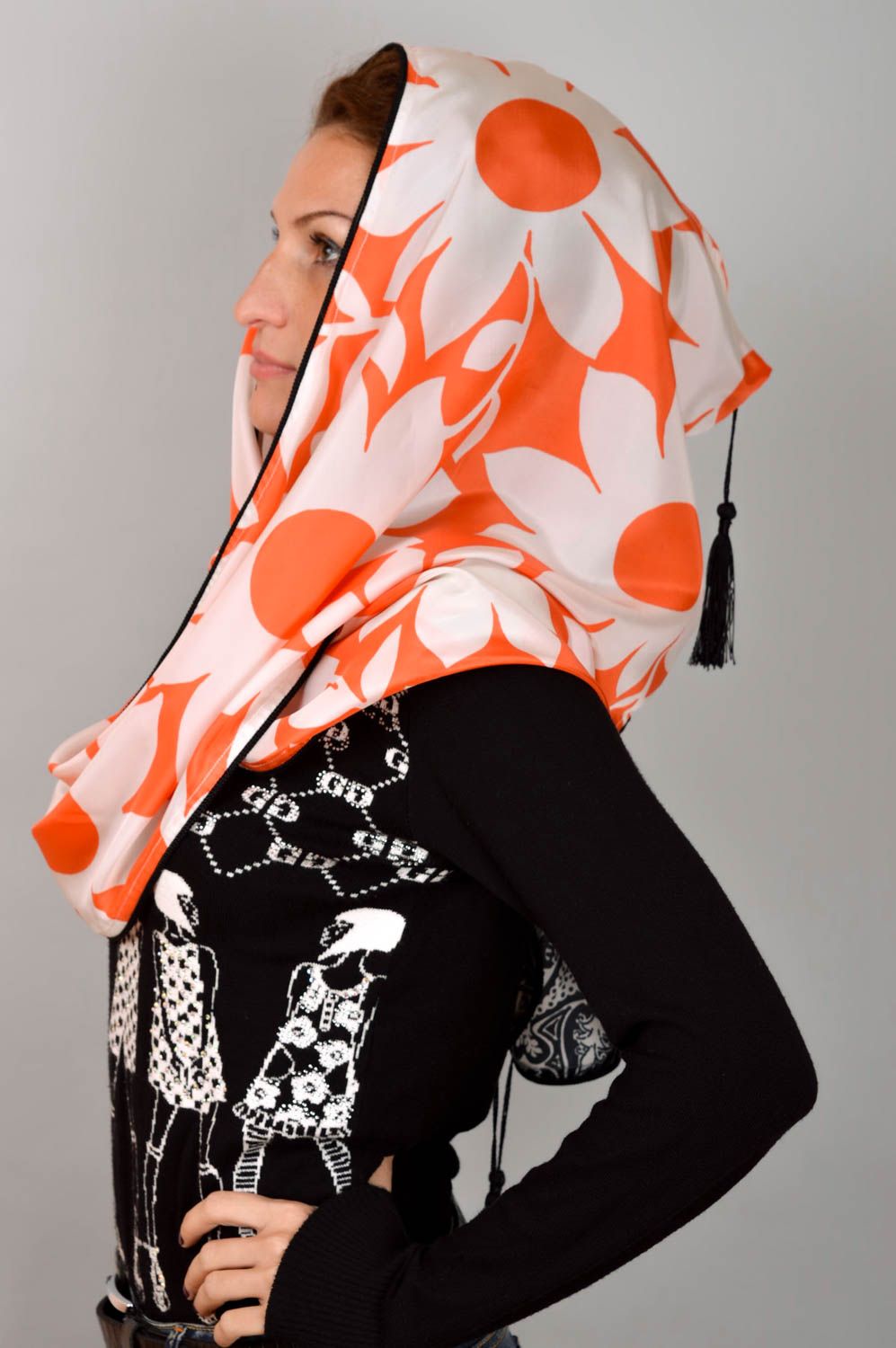 Handgefertigter Schal mit Kapuze Halstuch Damen Frauen Accessoire ausgefallen foto 4